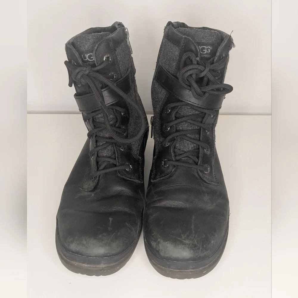 UGG Kesey lace-up waterproof boot - w's size 9 black/grey - Picture 2 of 10